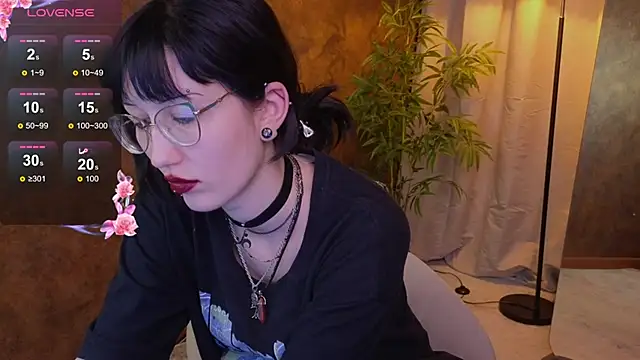 Snapshot of lissaros chatting on 03-11-25, 11:23 lissaros online show from 03-11-25, 11:23