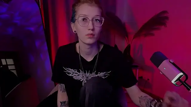 Snapshot of lissaros chatting on 10-09-25, 05:05 lissaros online show from 10-09-25, 05:05