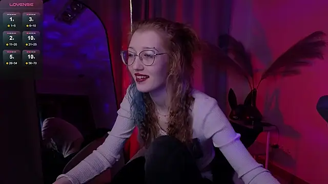 Snapshot of lissaros chatting on 10-12-25, 05:17 lissaros online show from 10-12-25, 05:17