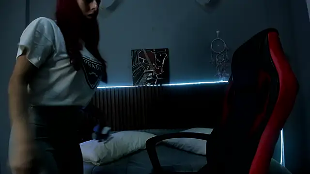 Snapshot of Alektra_bryce chatting on 02-17-25, 07:42 Alektra bryce online show from 02-17-25, 07:42