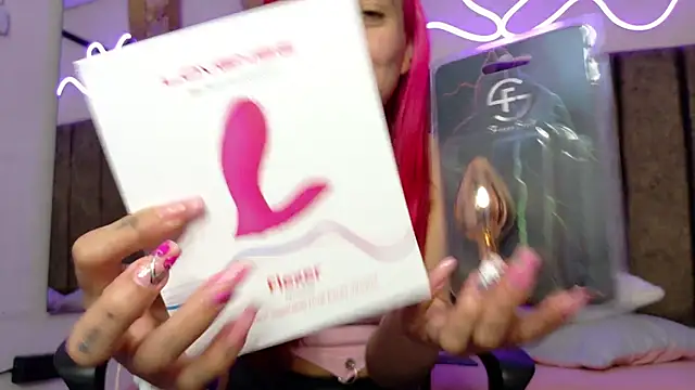 Snapshot of Alektra_bryce chatting on 09-10-25, 08:20 Alektra bryce online show from 09-10-25, 08:20