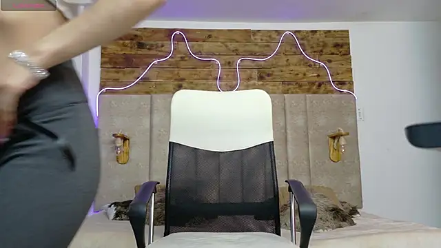 Snapshot of Alektra_bryce chatting on 09-11-25, 07:58 Alektra bryce online show from 09-11-25, 07:58