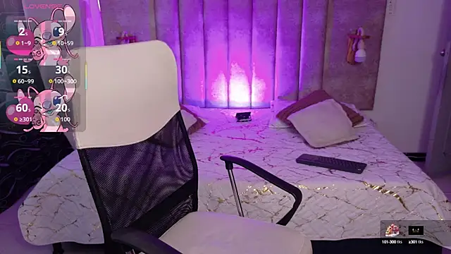 Snapshot of Alektra_bryce chatting on 10-10-25, 07:46 Alektra bryce online show from 10-10-25, 07:46