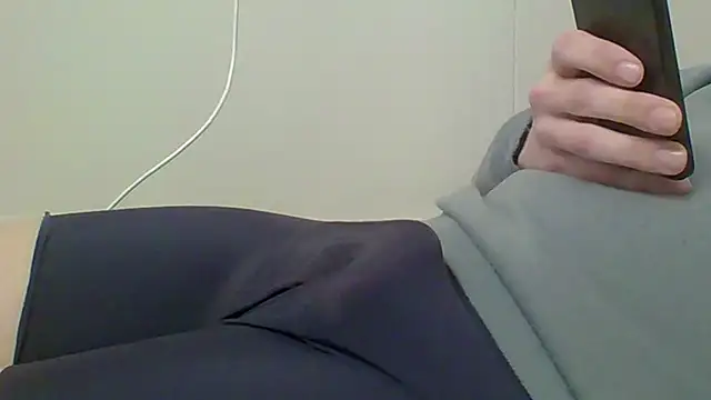 Snapshot of j3sp3r930 chatting on 03-13-25, 05:39 j3sp3r930 online show from 03-13-25, 05:39