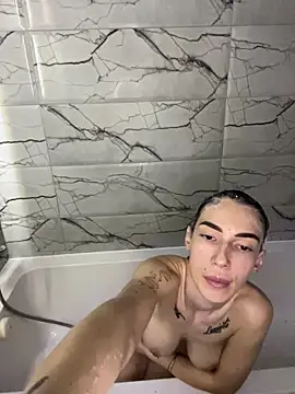 Snapshot of Celine_Roxelle chatting on 11-20-25, 06:07 Celine Roxelle online show from 11-20-25, 06:07