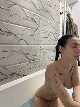 Celine Roxelle online show from 03-06-26, 08:27