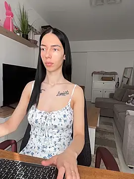 Celine Roxelle online show from 04-26-26, 06:55