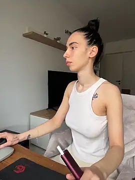 Celine Roxelle online show from 04-30-26, 02:45