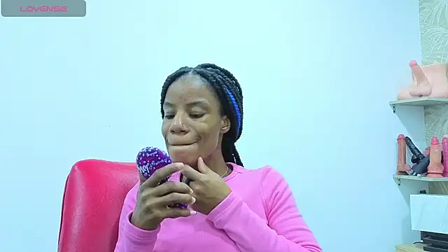 Snapshot of dafnnelewis chatting on 07-10-26, 11:24 dafnnelewis online show from 07-10-26, 11:24