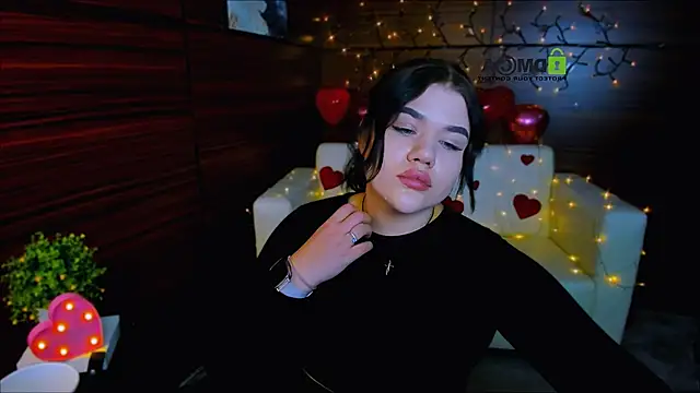 Snapshot of elmira_rose chatting on 02-15-25, 01:49 elmira rose online show from 02-15-25, 01:49