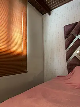 Maggie Geller online show from 03-07-25, 05:17