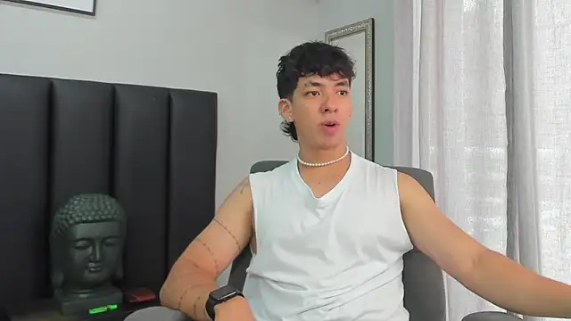 ISAAC CRYSTON online show from 02-12-25, 07:56