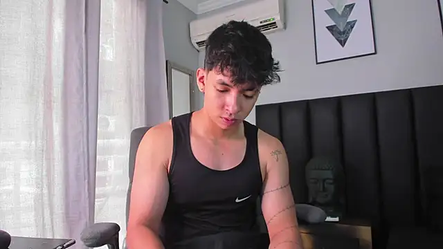 ISAAC CRYSTON online show from 03-11-25, 07:47