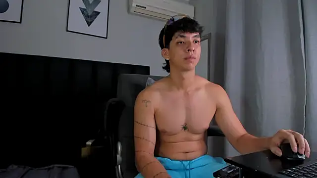 ISAAC CRYSTON online show from 03-22-25, 02:16