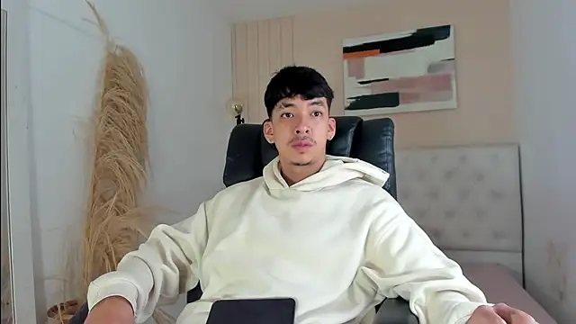 ISAAC CRYSTON online show from 11-05-25, 07:47