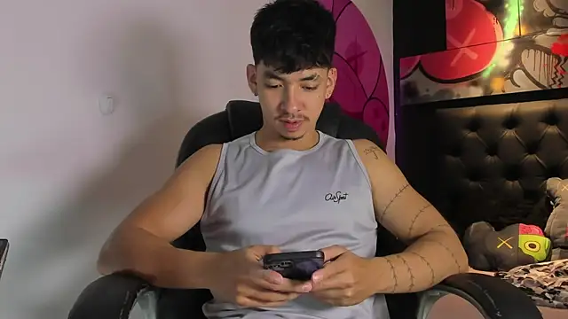 ISAAC CRYSTON online show from 11-12-25, 08:08