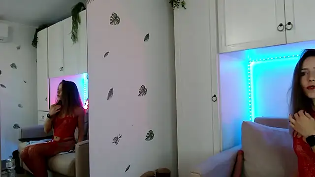 Snapshot of Hilary_283 chatting on 03-14-25, 09:21 Hilary 283 online show from 03-14-25, 09:21