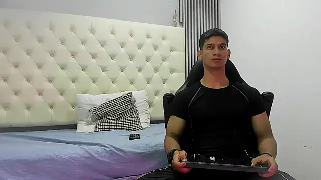 ANDRES STUD online show from 03-04-26, 04:29