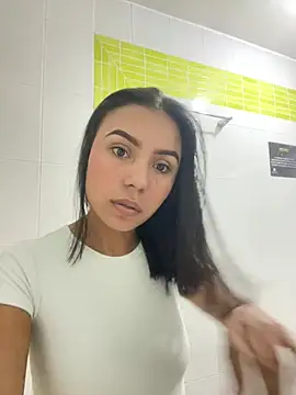 julieta fn online show from 04-22-26, 02:29