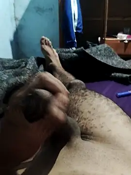 Snapshot of Kesleytmk chatting on 10-15-25, 10:26 Kesleytmk online show from 10-15-25, 10:26