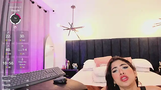 Snapshot of nattashaa7 chatting on 02-16-25, 05:37 nattashaa7 online show from 02-16-25, 05:37