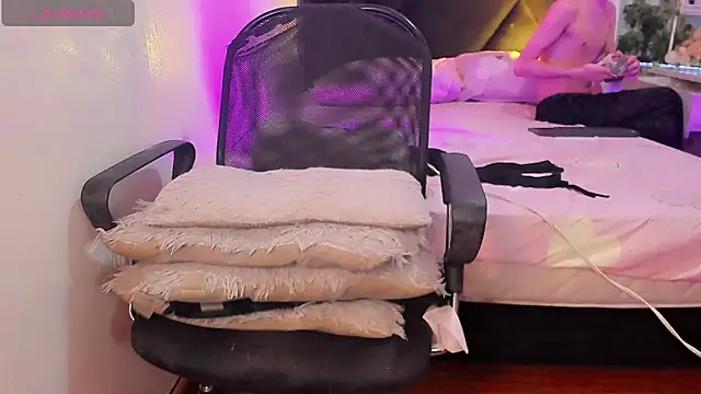 Irina milkmaid online show from 04-22-26, 07:26