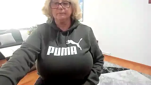 NoraJohnson6 online show from 10-01-25, 10:43