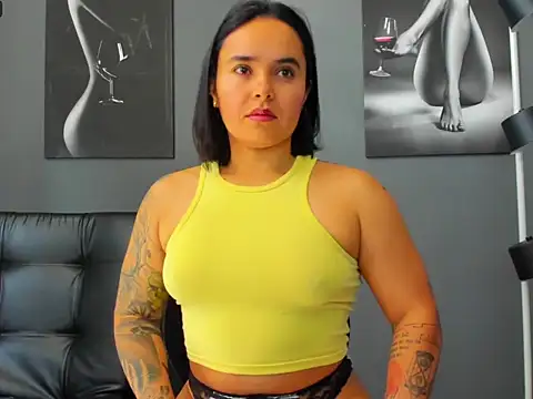 karlyjons12 online show from 10-07-25, 04:15