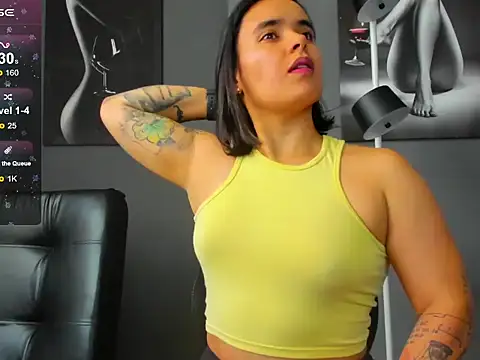 karlyjons12 online show from 10-20-25, 06:41