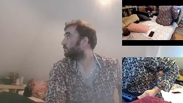 Snapshot of Mastersanges chatting on 10-13-25, 02:50 Mastersanges online show from 10-13-25, 02:50