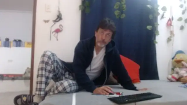 jeans and emma online show from 03-19-25, 12:04