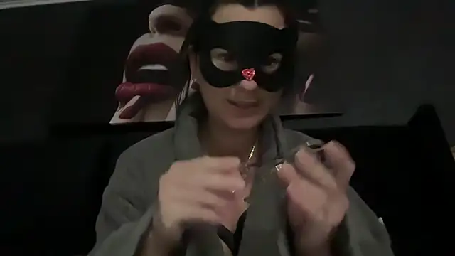 Loveblackzilla online show from 02-17-25, 06:37