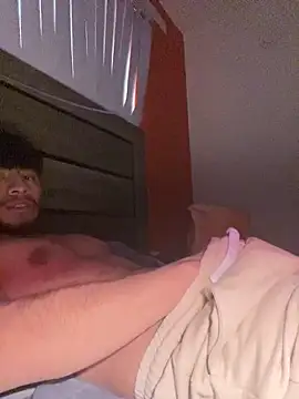 Snapshot of Latinangel7 chatting on 09-27-25, 10:20 Latinangel7 online show from 09-27-25, 10:20