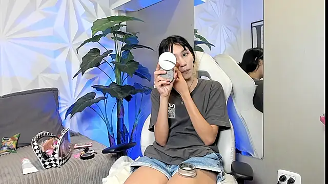 Snapshot of Miaa_Lee7 chatting on 11-11-25, 08:42 Miaa Lee7 online show from 11-11-25, 08:42