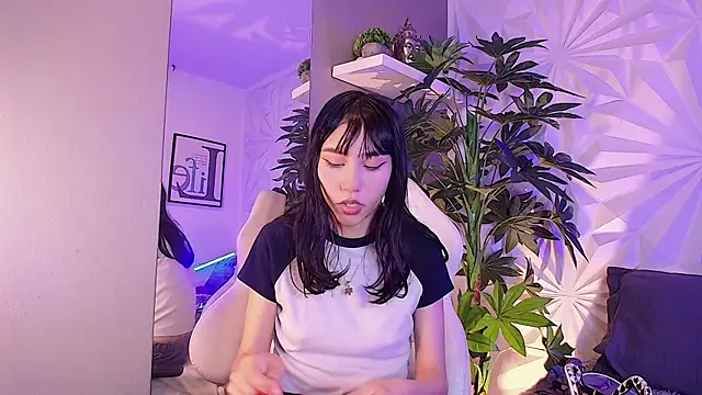 Snapshot of Miaa_Lee7 chatting on 12-16-25, 09:31 Miaa Lee7 online show from 12-16-25, 09:31