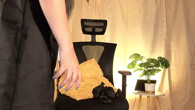 sophia dumont online show from 04-27-26, 10:13