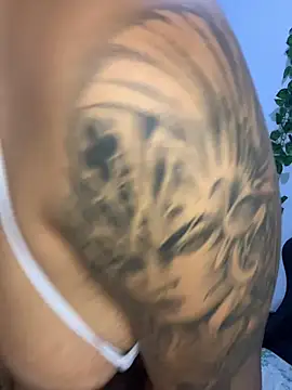 Snapshot of tinalove7 chatting on 02-27-25, 06:40 tinalove7 online show from 02-27-25, 06:40