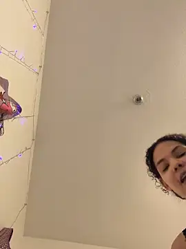 Snapshot of tastylolaaa chatting on 10-18-25, 03:31 tastylolaaa online show from 10-18-25, 03:31