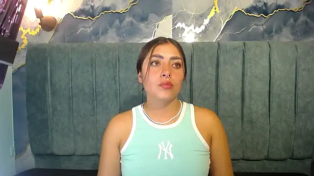 Emmaa dia online show from 10-22-25, 02:45