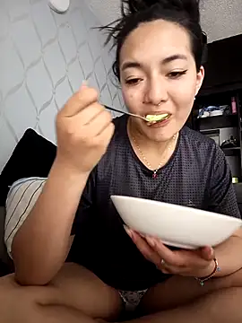 CuteHarper online show from 09-10-25, 12:54