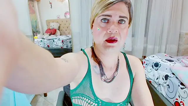Snapshot of Dolldirtyxxx chatting on 05-26-26, 05:03 Dolldirtyxxx online show from 05-26-26, 05:03