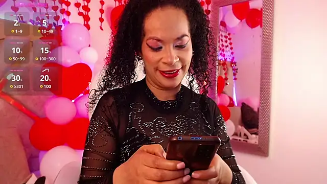 Snapshot of Cintiia_Holmes chatting on 02-16-25, 11:38 Cintiia Holmes online show from 02-16-25, 11:38