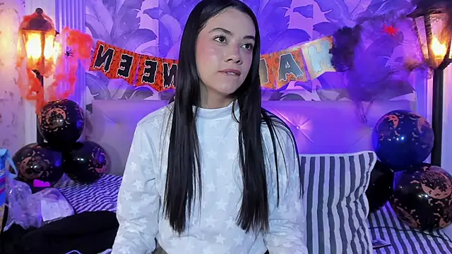 Snapshot of Sami_Evanns chatting on 10-30-25, 03:30 Sami Evanns online show from 10-30-25, 03:30