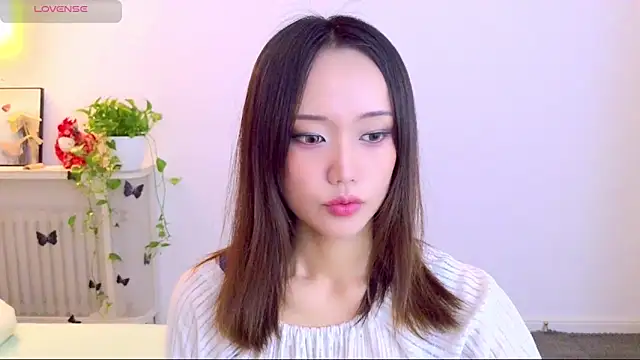 Snapshot of _misayu_99 chatting on 05-12-26, 04:42 misayu 99 online show from 05-12-26, 04:42
