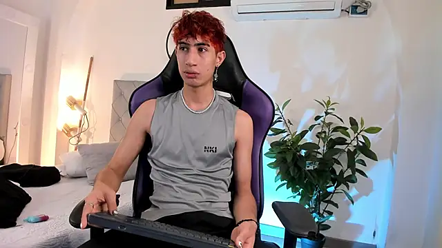 NovaaWheler online show from 03-07-25, 04:46