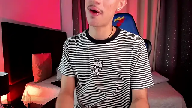 NovaaWheler online show from 10-08-25, 06:38