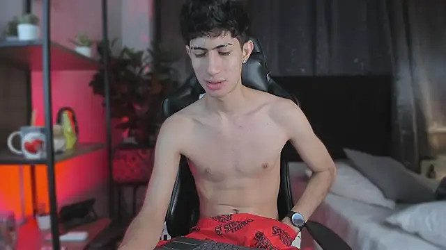 NovaaWheler online show from 03-18-26, 12:19