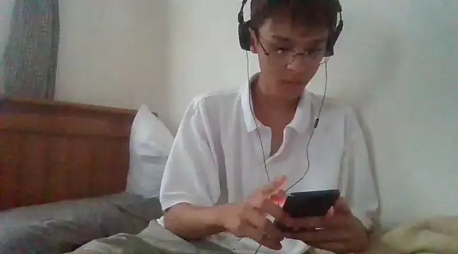 Snapshot of ChavoOT chatting on 02-21-25, 09:22 ChavoOT online show from 02-21-25, 09:22