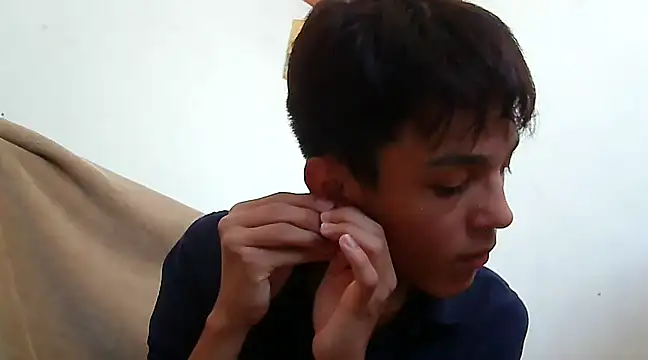 Snapshot of ChavoOT chatting on 02-25-25, 07:25 ChavoOT online show from 02-25-25, 07:25