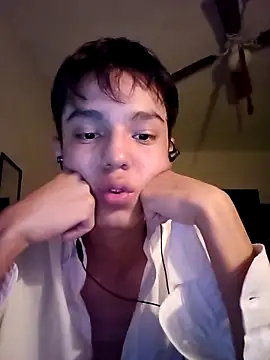 Snapshot of ChavoOT chatting on 02-28-25, 02:42 ChavoOT online show from 02-28-25, 02:42